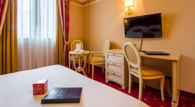 Двухместный номер Deluxe iH Hotels Padova Admiral