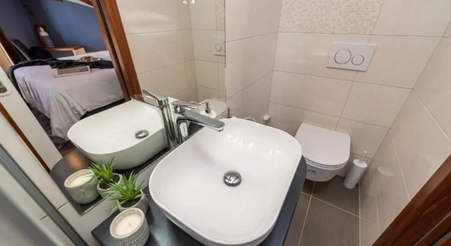 Апартаменты с 2 комнатами с балконом и с видом на море Zen Luxury Apartments