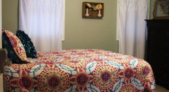 The Barnabas House Bed & Breakfast, Забронировать Отель Отели Table Rock Lake с парковкой, Парковка