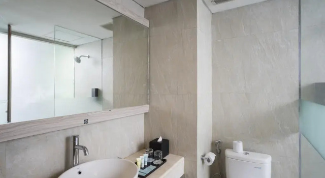 Четырёхместный номер Superior с балконом Liberta Seminyak Hotel