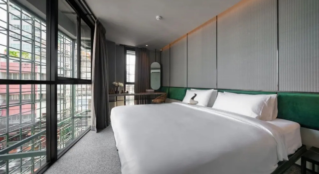 Номер Standard с балконом Goose Living Bangkok BTS Phra Khanong
