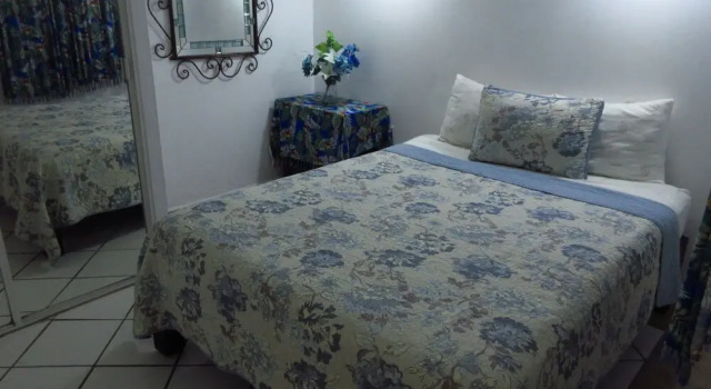 Alexandross Hostel BnB, Book Hostel / Vandrerhjem Hostels i Jalisco, Hostel / Vandrerhjem