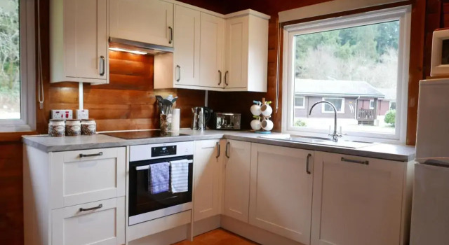 Ruskin Lodges Argyll, by Pucks Glen, Rashfield near Dunoon, Забронировать Отель Данун 