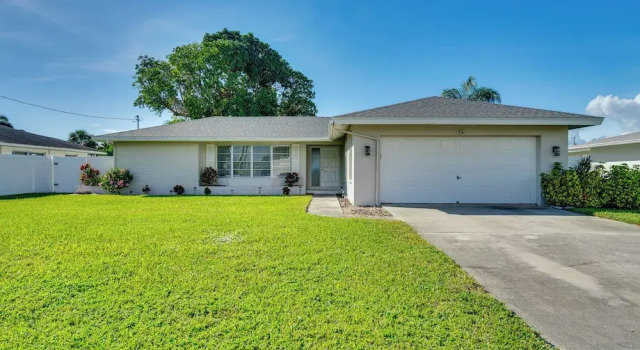 Коттедж 2 Mi to Marina & Beach: Cape Coral Home w/ Dock