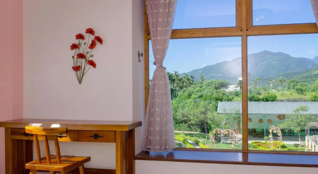 Четырёхместный номер Standard XinFu Traveler Inn