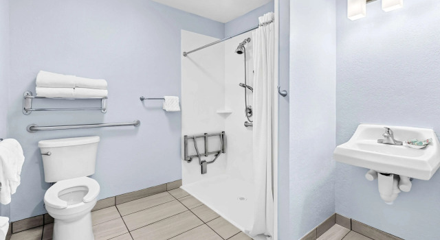 Четырёхместный номер Standard Best Western Vista Manor Lodge