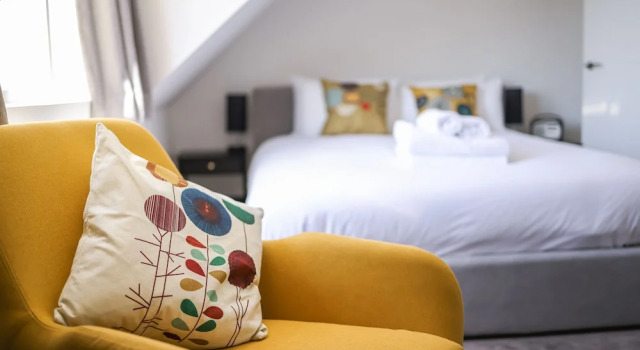 Bright & Beautiful Studio Flat in Bristol