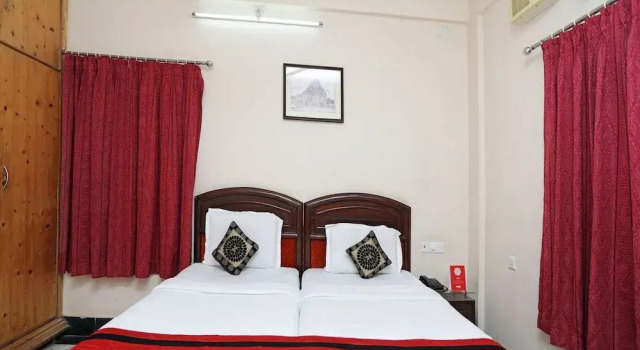 OYO 3286 near Kalinga Hospital, Rezervasyon Otel Bhubaneshwar Orissa