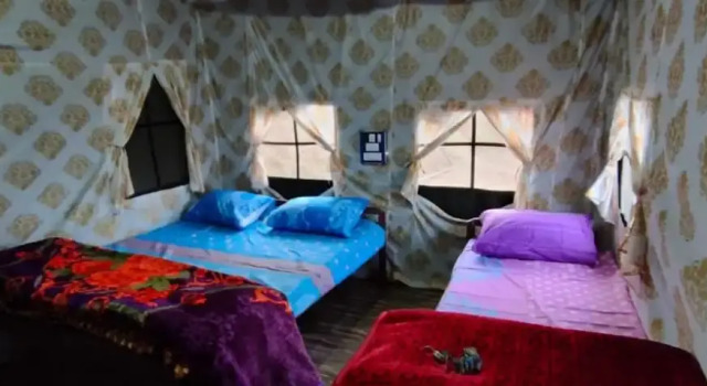 Camp Awara Kanatal, Rezervovat Hotel Kanatal Uttarakhand