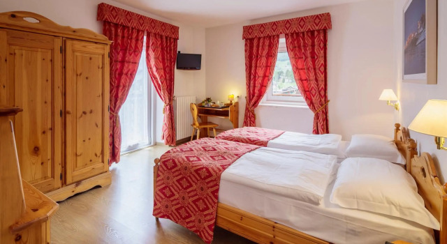 Hotel Aquila, Забронировать Отель СПА-отели Кортина-д'Ампеццо, рядом с Подъемник Кортина – Мандрес - Фалориа, SPA-услуги