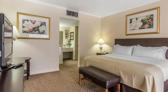 Люкс Clarion Inn Morgan City