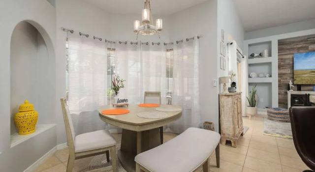 Sunrise Retreat by Distinctive Beach Rentals, Забронировать Отель Палм-Кост штат Флорида, рядом с Trinity Presbyterian Church, Palm Coast