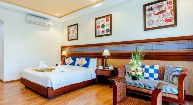 Номер Deluxe с балконом Ngwe Saung Yacht Club & Resort