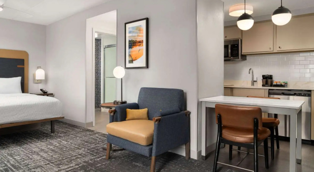 Одноместный семейный люкс с 2 комнатами Homewood Suites by Hilton Chester