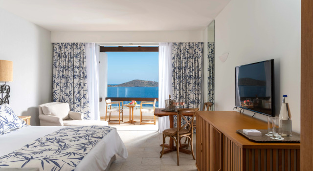 Aquila Elounda Village Resort, Suites & Spa, Забронировать Курортный отель Отели East Crete 5 звезд, 5*