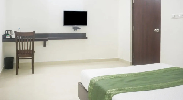Treebo Raj Avenue, Rezervovat Hotel Tāvarikere Bangalore