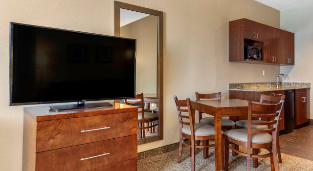 Двухместный номер Standard Comfort Inn & Suites Edgewood