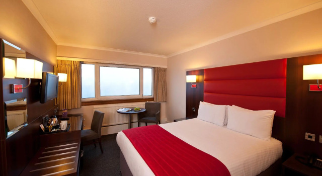 Двухместный номер Standard Leonardo Inn Glasgow West End