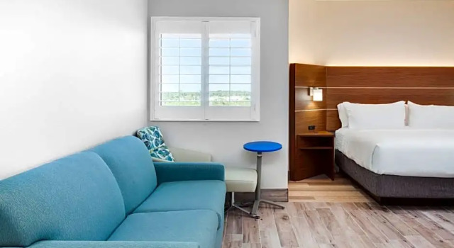 Номер Standard с видом на внутреннюю территорию Holiday Inn Express & Suites Panama City Beach - Beachfront by IHG