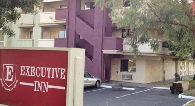 Люкс Executive Inn