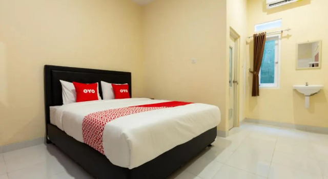 Двухместный номер Standard OYO 2008 Sellinas Family Residence Syariah