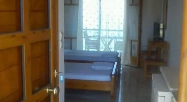 Студия с балконом и с видом на море Sofos Apartments