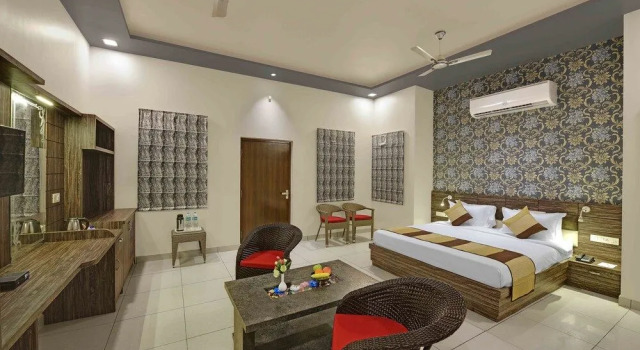 Kanj Avtar Resort, Забронировать Курортный отель Отели штата Раджастхана с бассейном, Бассейн