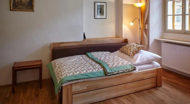 Apartment 1 Schlafzimmer mit Straßenblick Queen Bee apartments