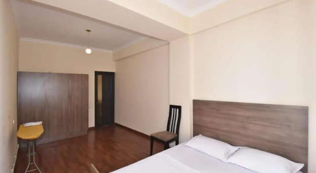 Mashtoc33 New apartment Yerevan center, Забронировать Апартаменты/квартира Отели Еревана с парковкой, рядом с Площадь Республики, Парковка