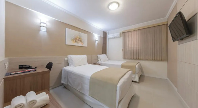 Двухместный номер Superior c 1 комнатой Hotel Thomasi Express - Londrina