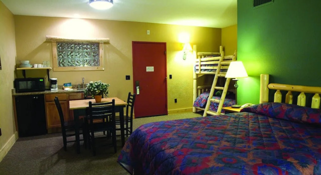 Четырёхместный номер Standard Double JJ Resort