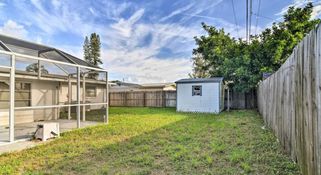 Коттедж Snowbird Sanctuary w/ Covered Patio in Bradenton