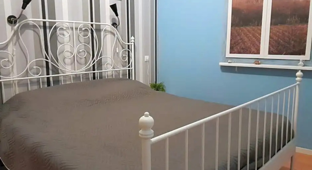 Sur la Bonnefooi, Book Hotel Prades-sur-Vernazobre Languedoc-Roussillon