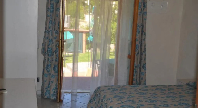 Run Of House Hotel Danila