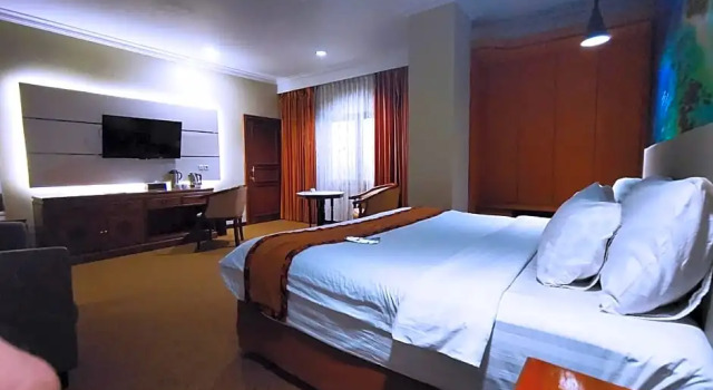 Полулюкс с видом на город Grand Victoria Hotel