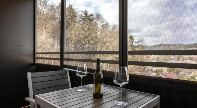 Апартаменты Elegant 1-bedroom apartment near hill forest