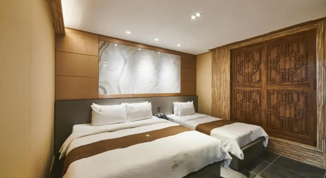 Люкс Luxury Aura Tourist Hotel