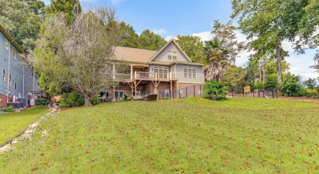 Waterfront Sherrills Ford Home w/ Pool & Boat Dock, Забронировать Дом для отпуска Коттеджи Лейк-Норман-оф-Катобы, Коттедж