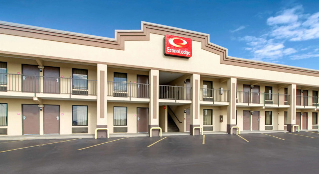 Econo Lodge Lenoir City, Varaa Mini-hotelli 5 tähden hotellit kohteessa Loudon, 5*