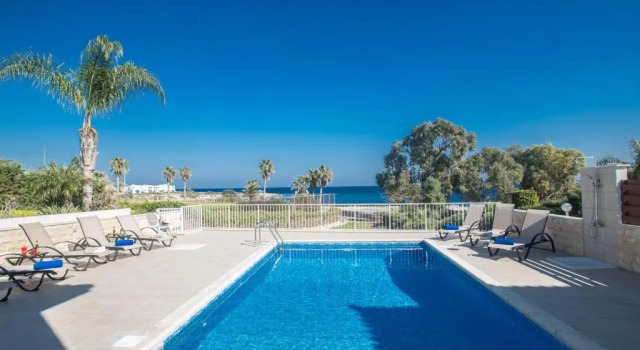 Вилла Villa Mesogi Seafront, Stunning 4Bdr Fontline Protaras