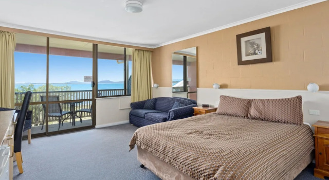 Двухместный номер Standard с балконом Swansea Motor Inn Tasmania