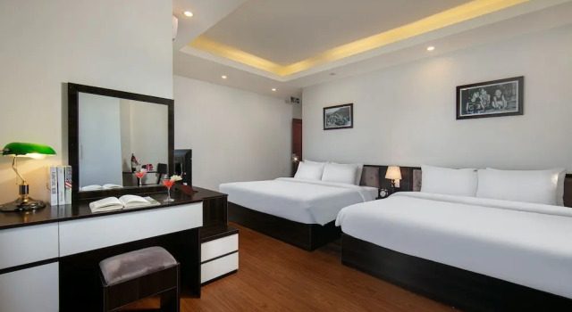 Четырёхместный семейный номер Standard с балконом и с видом на горы Sapa Valley view hotel