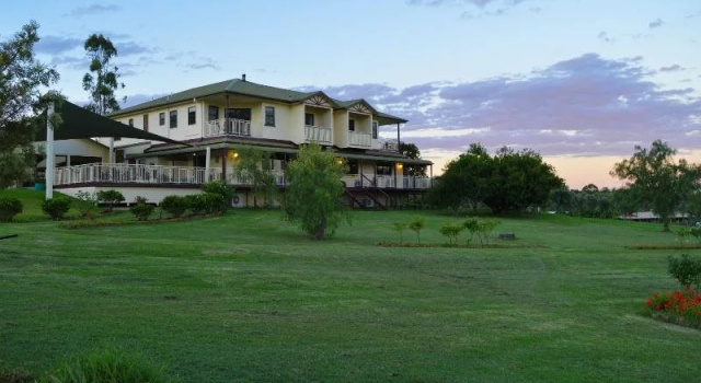 Willow Tree Estate, Забронировать Отель Поколбин Hunter Valley, рядом с Винодельня Thomas Wines