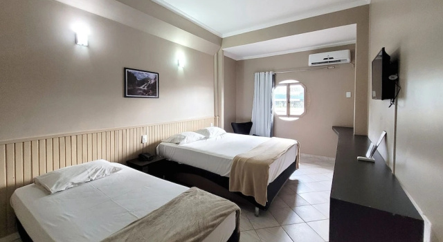 Трёхместный номер Deluxe Hotel Econotel by Bsb Inn