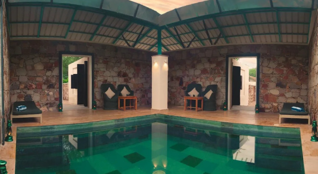 Люкс Trees N Tigers Luxury Wildlife Lodge