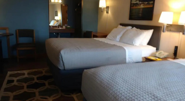 Двухместный номер Standard Village Inn on the Lake
