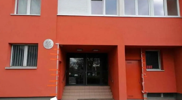 Simplistic Holiday Home in Strasbourg With Balcony, Book Hotel Strasbourg 