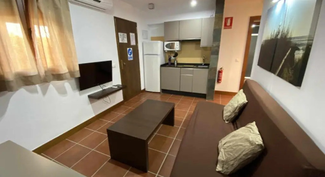 Apartamento para 4 personas con jardín privado y barbacoa cerca de la playa