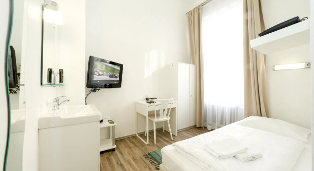 Номер Standard Timeout City Hotel, 5 min to city center, Self Check In