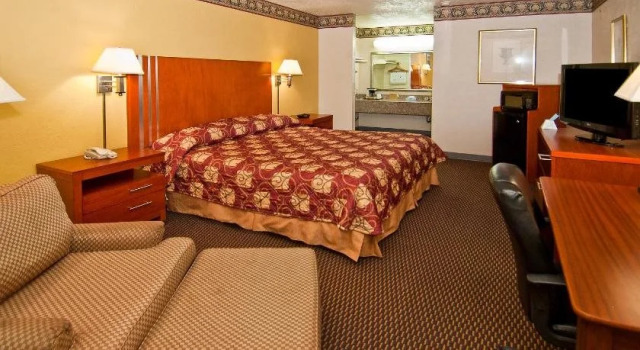 Winnie Inn Suites & RV Park, Boek Hotel Winnie Houston